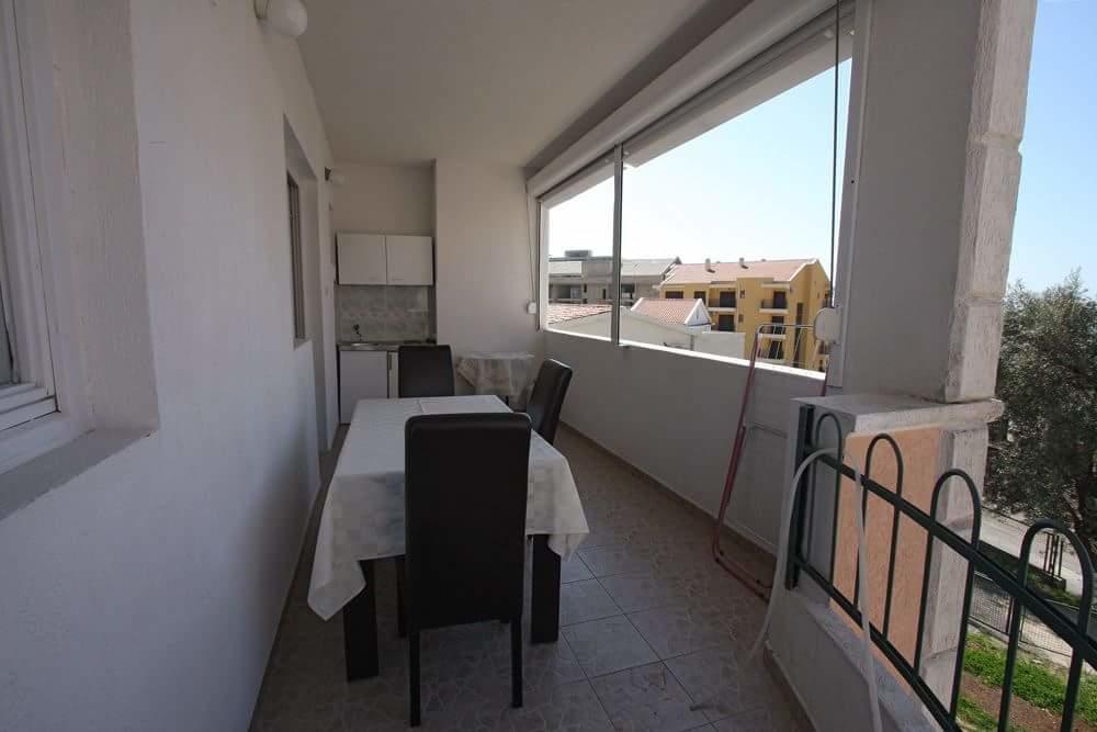 Apartmani Irena Petrovac Екстериор снимка